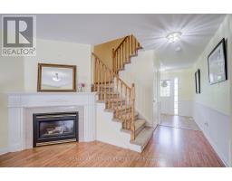 Bathroom - 5128 Falconcrest Drive, Burlington, ON L7L6K4 Photo 9