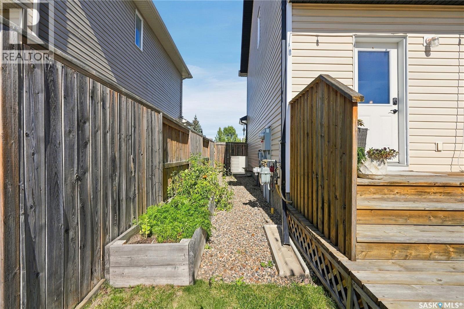 130 Lynd CRESCENT - 37
