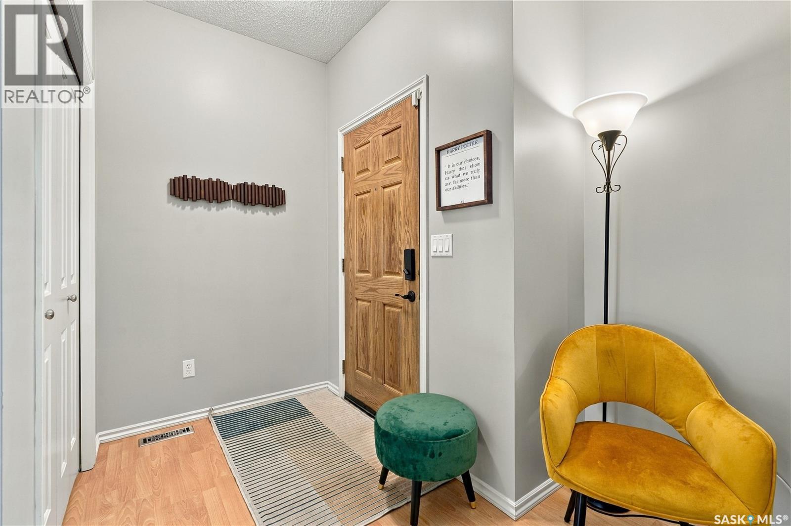 130 Lynd CRESCENT, Saskatoon — photo 4