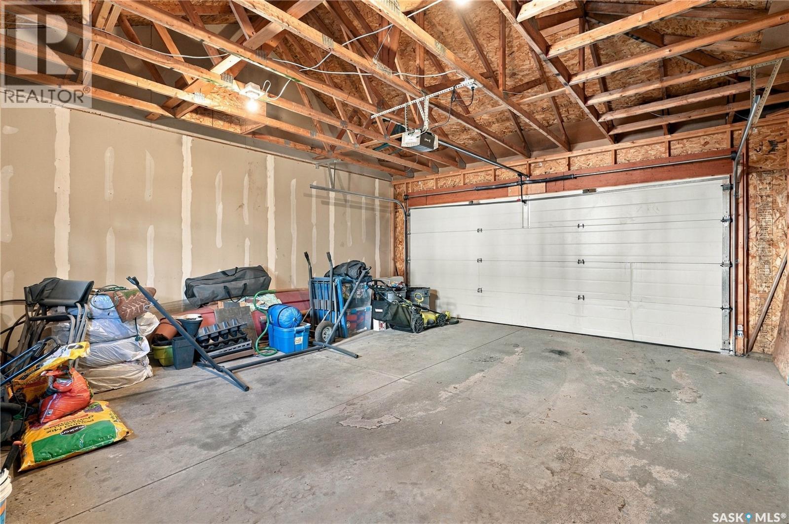 130 Lynd CRESCENT - 42
