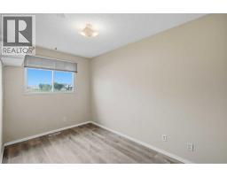 Living room - 2706 46 Street Se, Calgary, AB T2B2N8 Photo 7