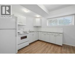 2706 46 Street Se, Calgary, AB T2B2N8 Photo 14