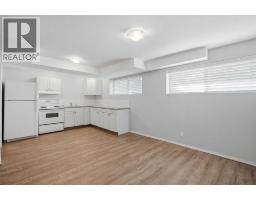 Bedroom - 2706 46 Street Se, Calgary, AB T2B2N8 Photo 10