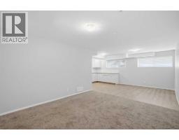 2706 46 Street Se, Calgary, AB T2B2N8 Photo 15