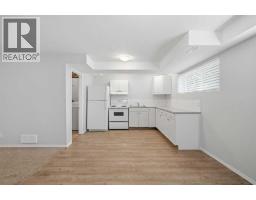 Primary Bedroom - 2706 46 Street Se, Calgary, AB T2B2N8 Photo 11