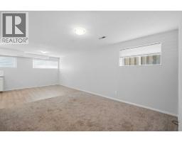 2706 46 Street Se, Calgary, AB T2B2N8 Photo 13