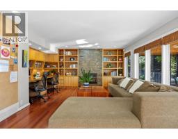 1215 Varsity Estates Drive NW - photo 11