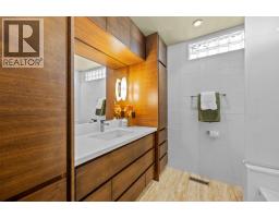 1215 Varsity Estates Drive NW - photo 33