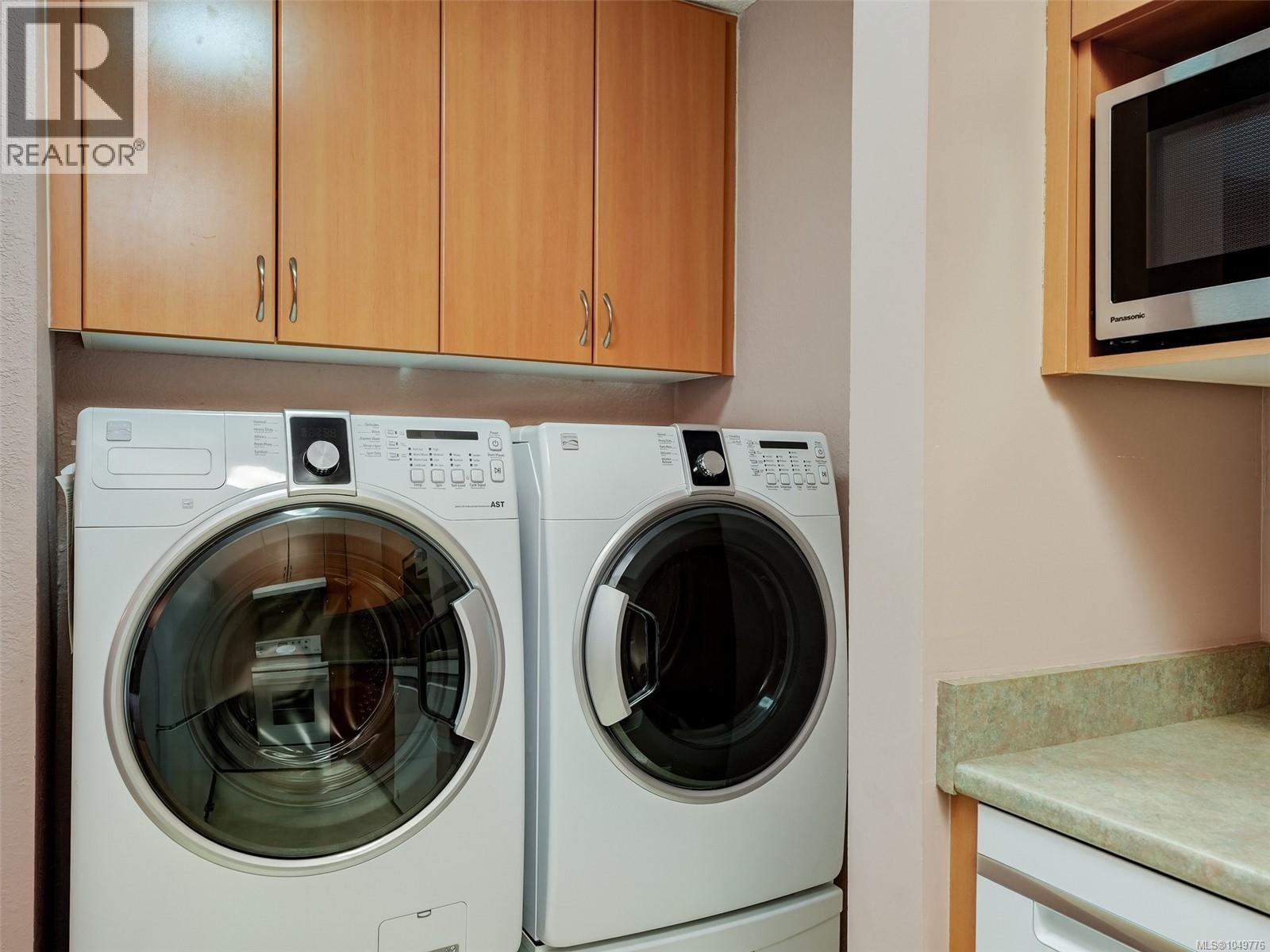 #3 1315 Gladstone Ave - 21