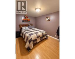 Primary Bedroom - 128 Grandview Crescent, Fort Mcmurray, AB T9H4X6 Photo 9