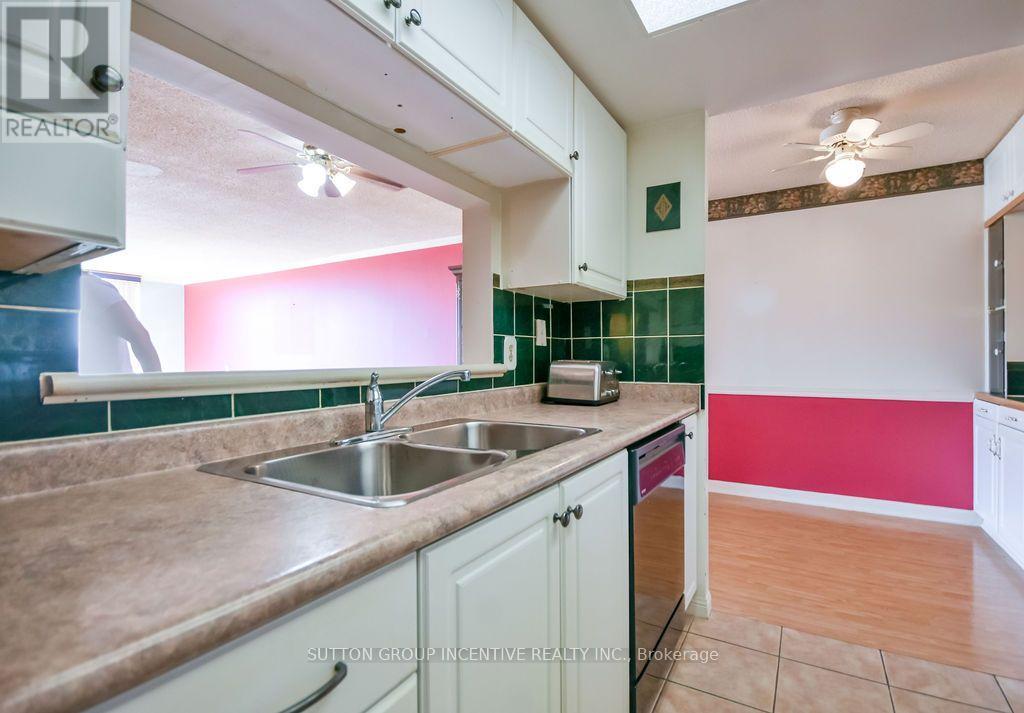 #1005 65 ELLEN STREET - 5