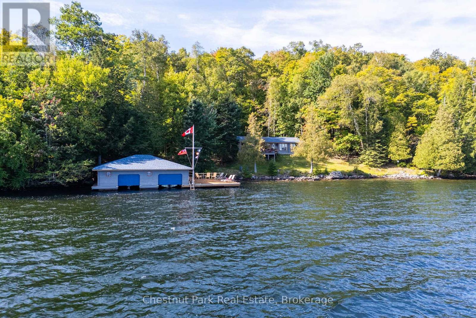 1040 ECHO BAY ROAD, Lake of Bays (Franklin) — photo 2