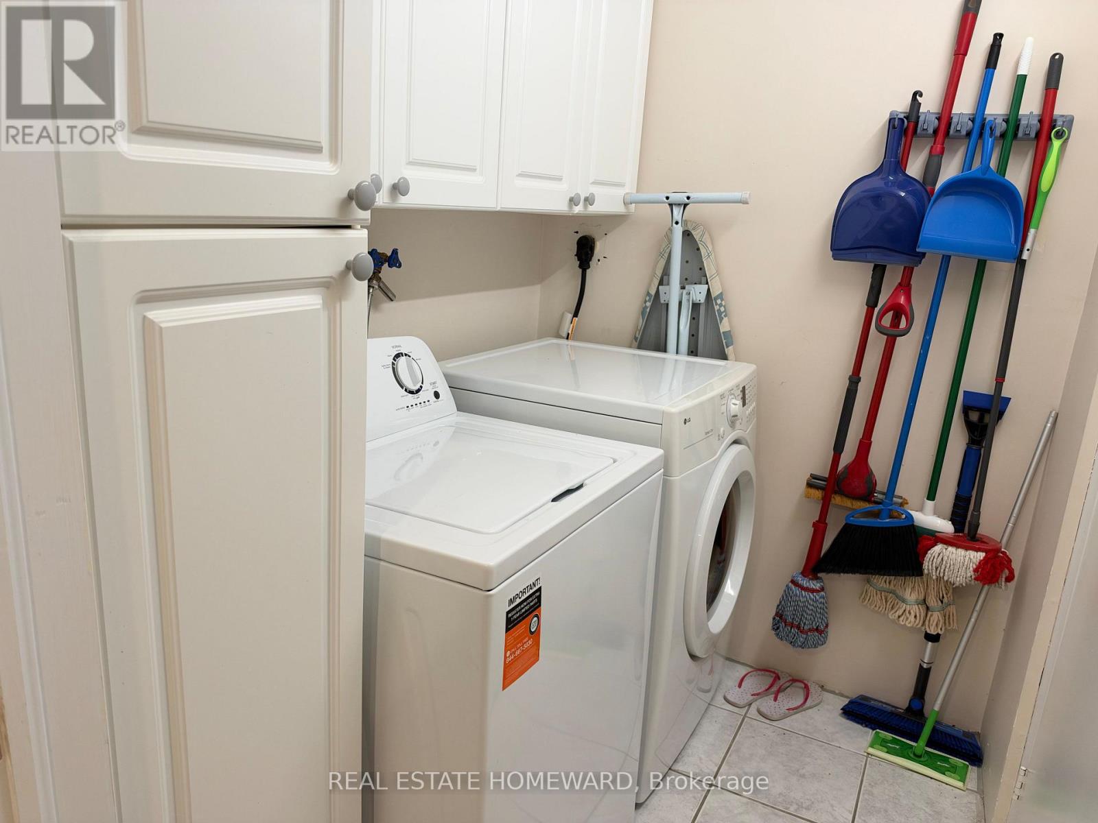 242 BADESSA CIRCLE - 33