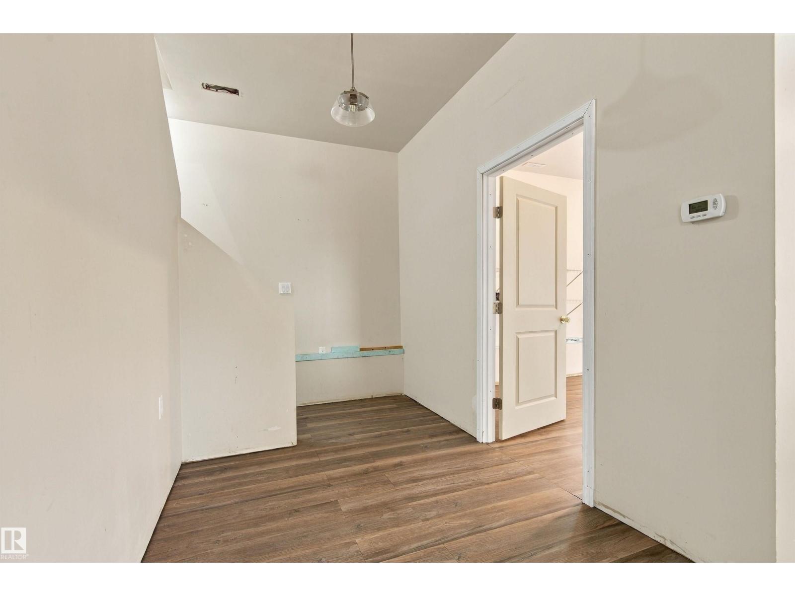 217-51069 Rge Rd 215, Los Villas — photo 11 of 28: Property photo