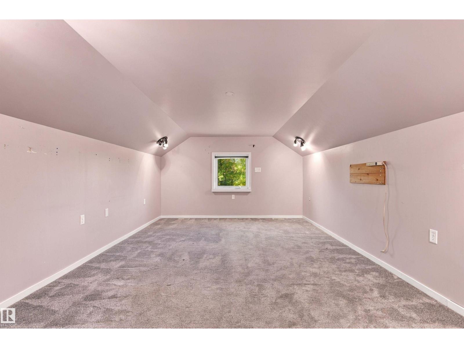 217-51069 Rge Rd 215, Los Villas — photo 18 of 28: Property photo