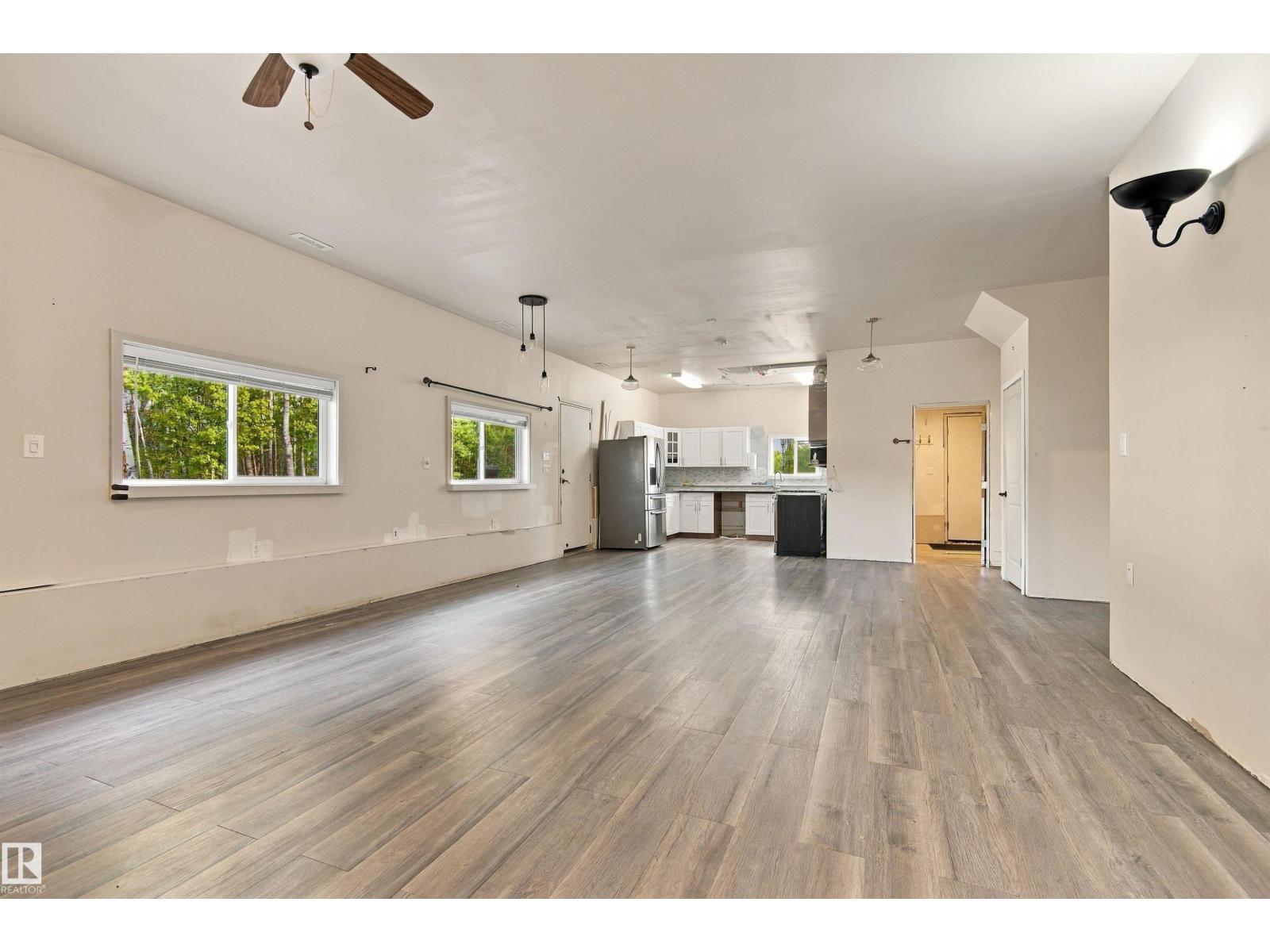 217-51069 Rge Rd 215, Los Villas — photo 8 of 28: Property photo