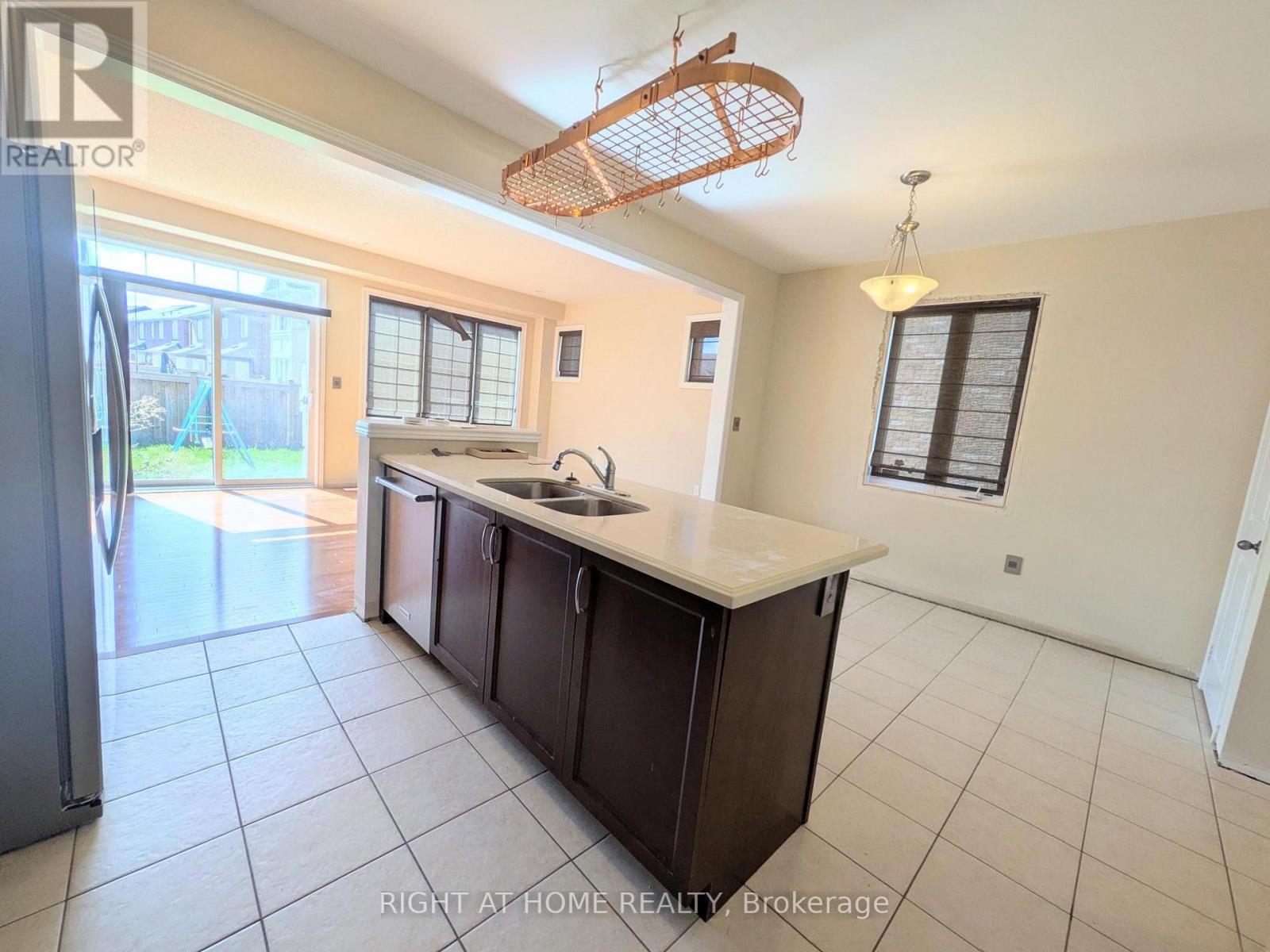 37 BIDDENS SQUARE, Brampton (Bram East) — photo 6
