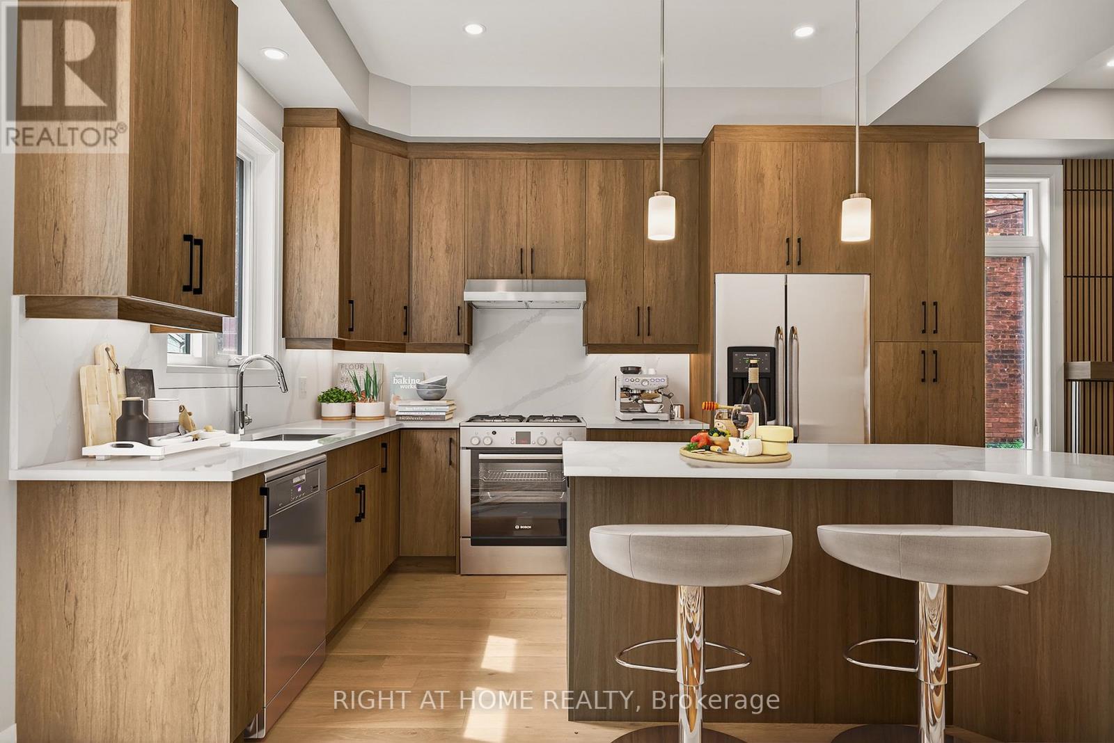 279 HESS STREET S, Hamilton (Durand) — photo 9