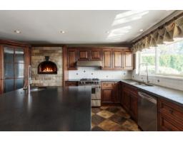 5575 Fairlight Crescent, Delta, BC V4E1B3 Photo 12