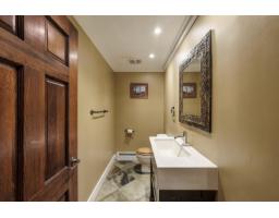 5575 Fairlight Crescent, Delta, BC V4E1B3 Photo 15