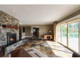 5575 Fairlight Crescent, Delta, BC V4E1B3 Photo 9