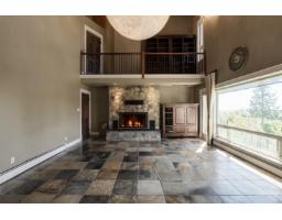 5575 Fairlight Crescent, Delta, BC V4E1B3 Photo 7