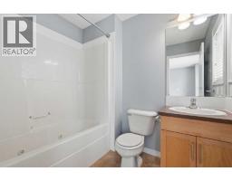149 Prestwick Villas Se, Calgary, AB T2Z4S3 Photo 12