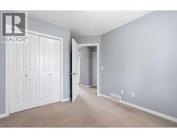 149 Prestwick Villas Se, Calgary, AB T2Z4S3 Photo 15
