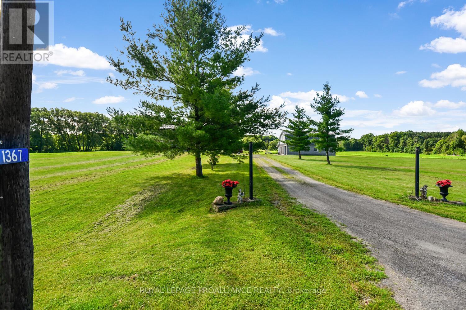 1367 HALLECKS ROAD E, Elizabethtown-Kitley — photo 2