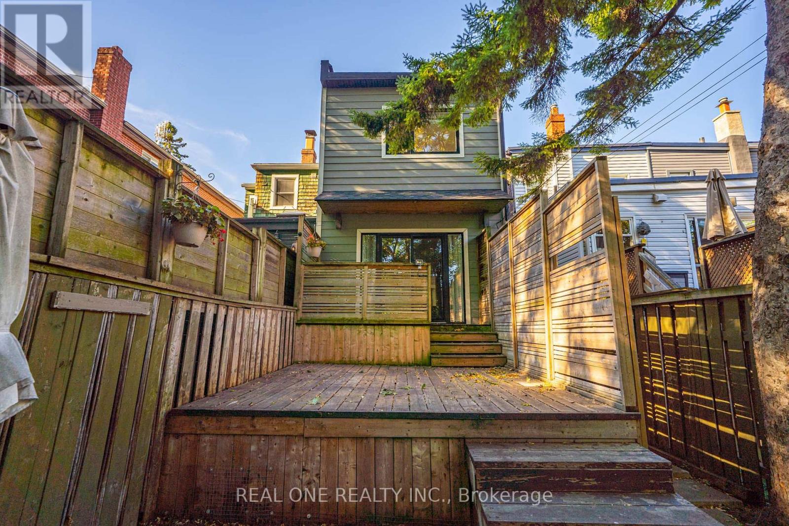 19 BATTENBERG AVENUE - 46