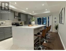 19 Battenberg Avenue, Toronto, ON M4L1J7 Photo 12