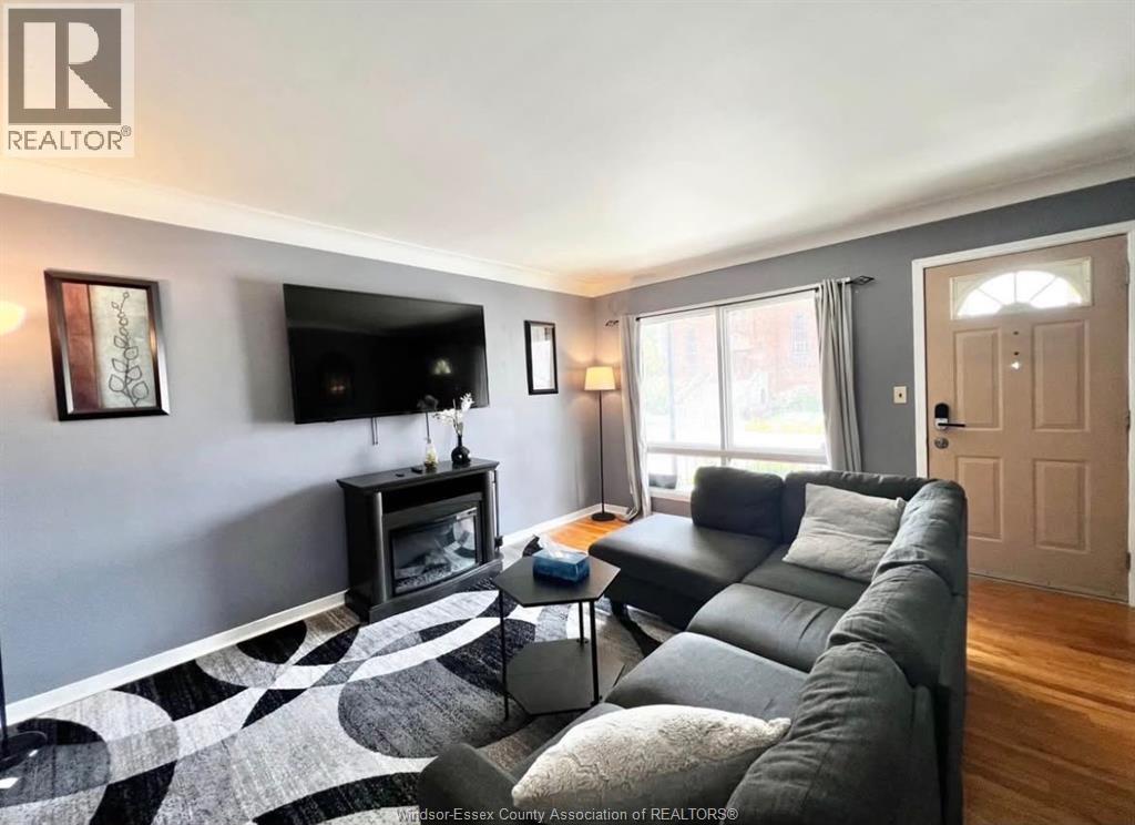 1484 LANGLOIS AVENUE, Windsor