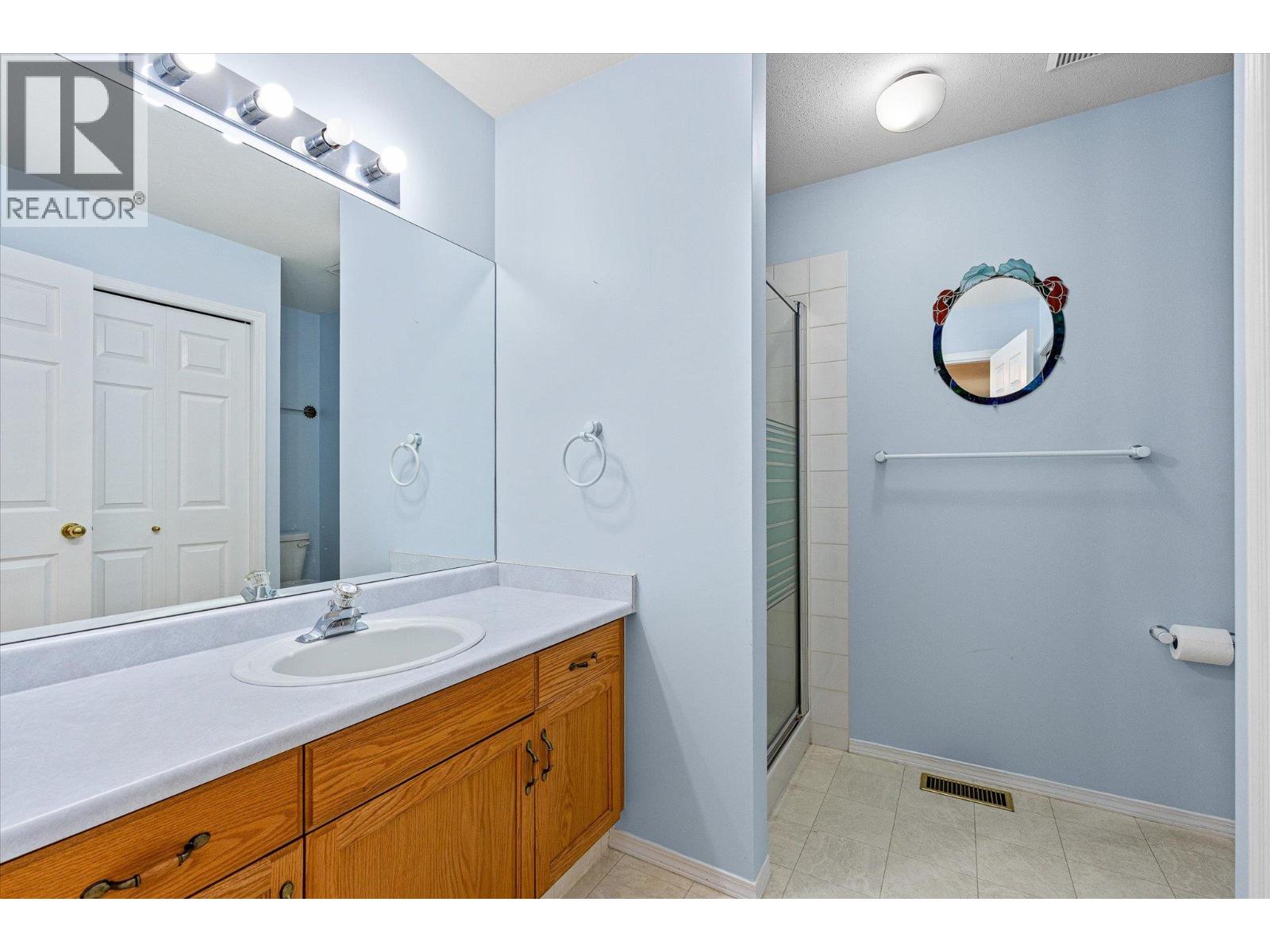 #17 1874 Parkview Crescent - 23