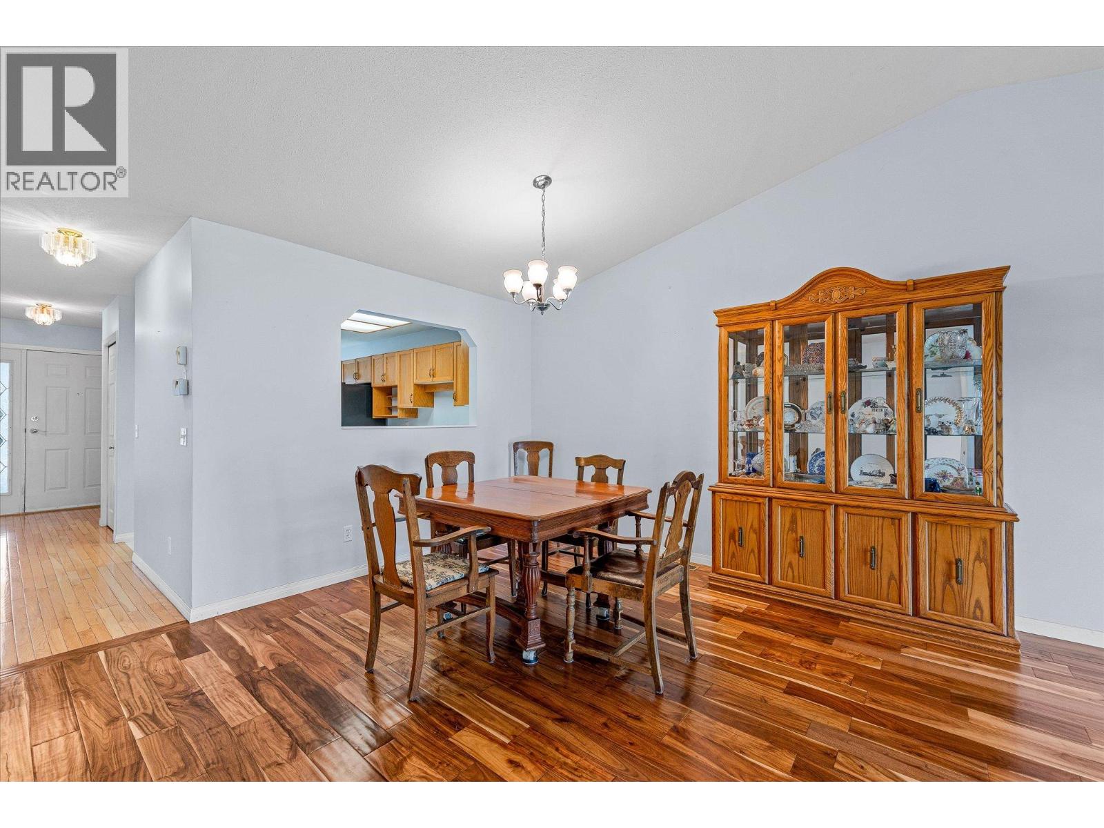 #17 1874 Parkview Crescent - 8
