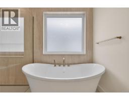 1629 Crown Isle Blvd, Courtenay, BC V9N0K1 Photo 22