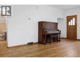 4925 49 Street, Sedgewick, AB T0B4C0 Photo 7