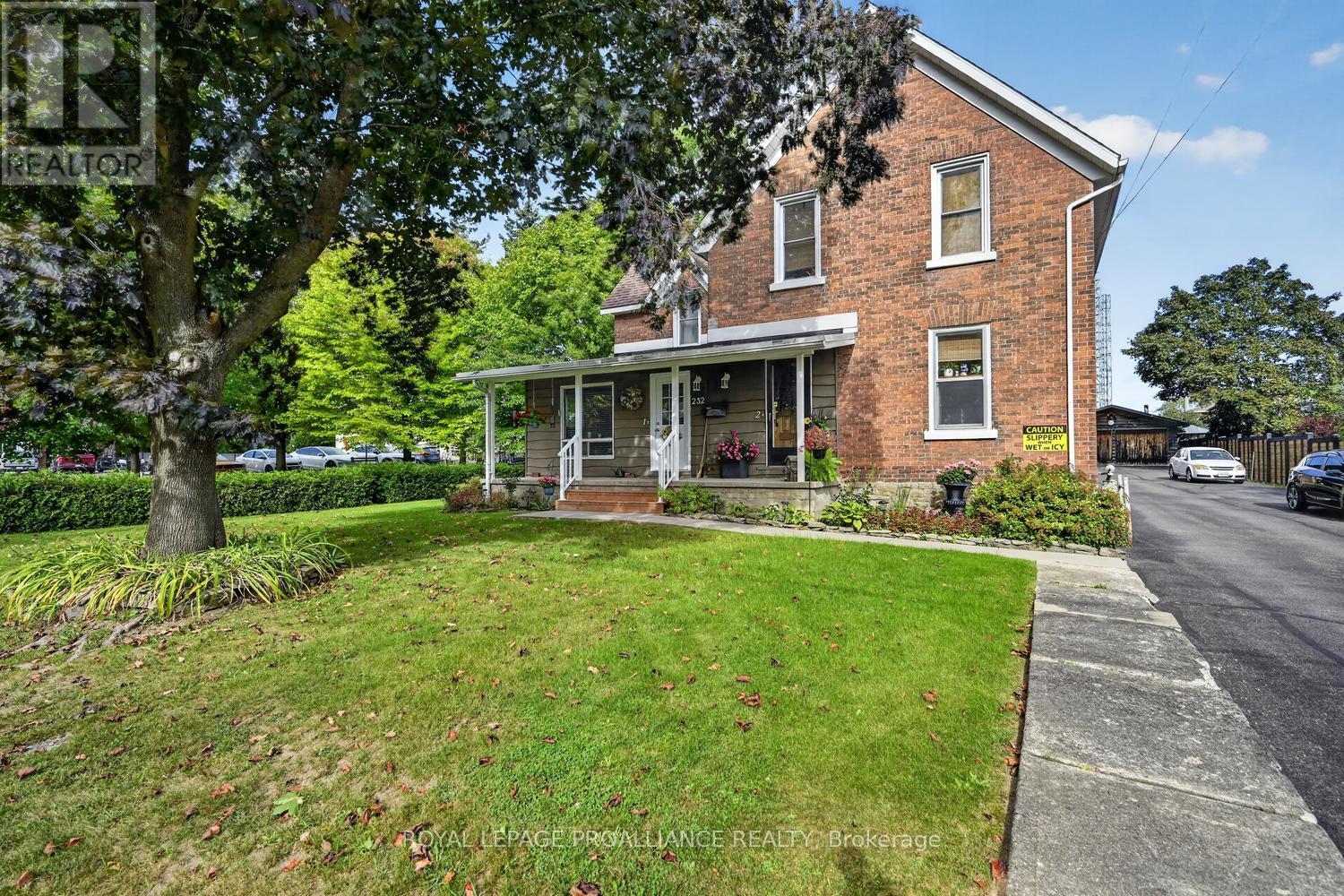 232 PARK STREET W, Prescott