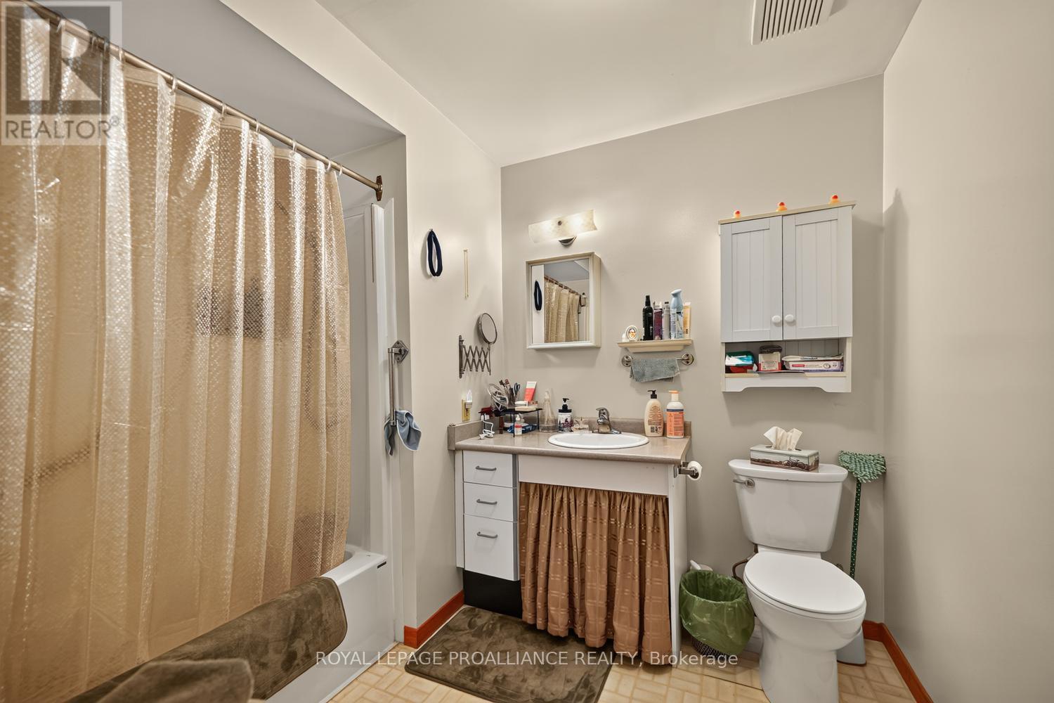 232 PARK STREET W, Prescott — photo 26