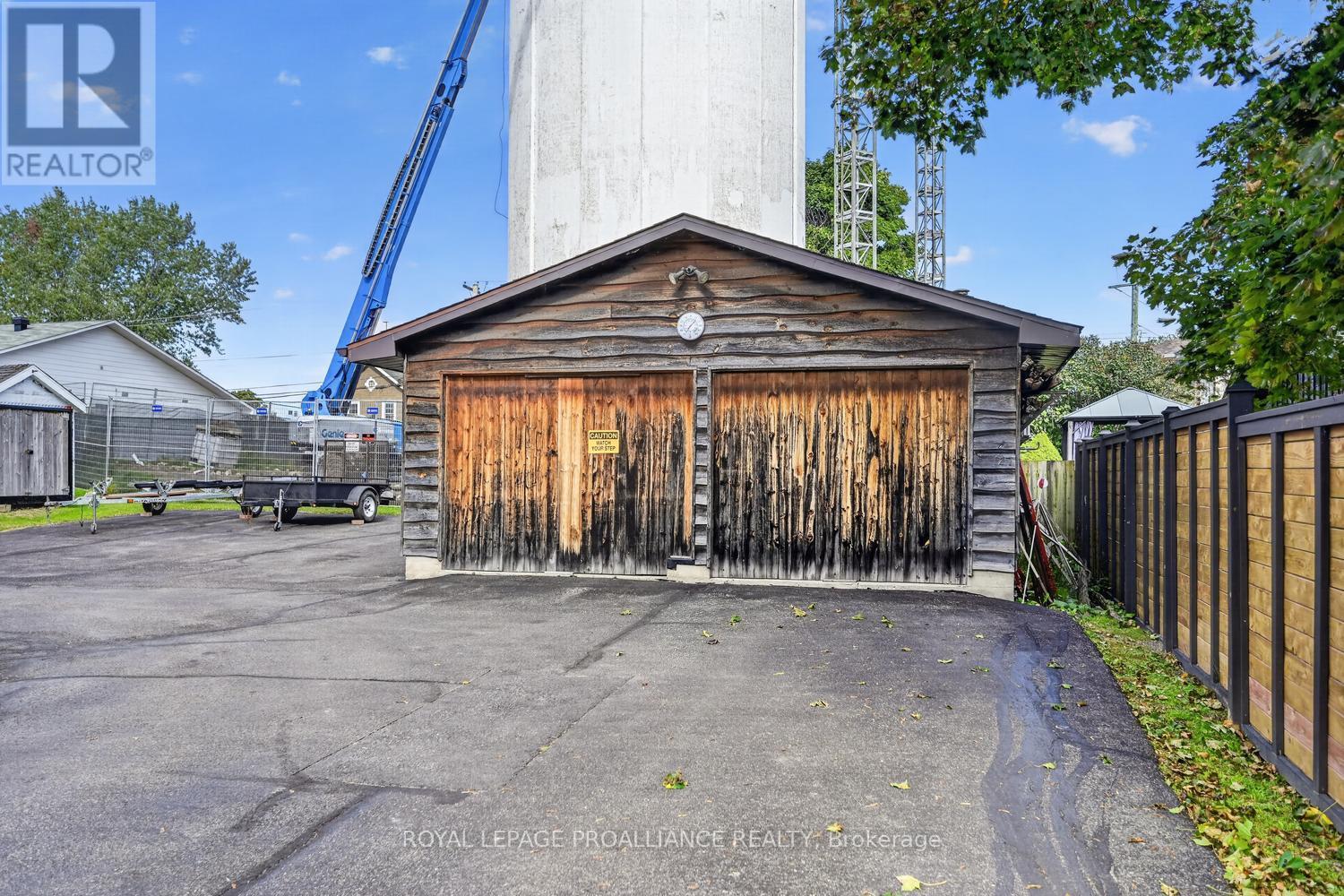 232 PARK STREET W, Prescott — photo 42