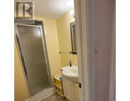 36 Wildrose Crescent E, Markham, ON L3T1N5 Photo 17