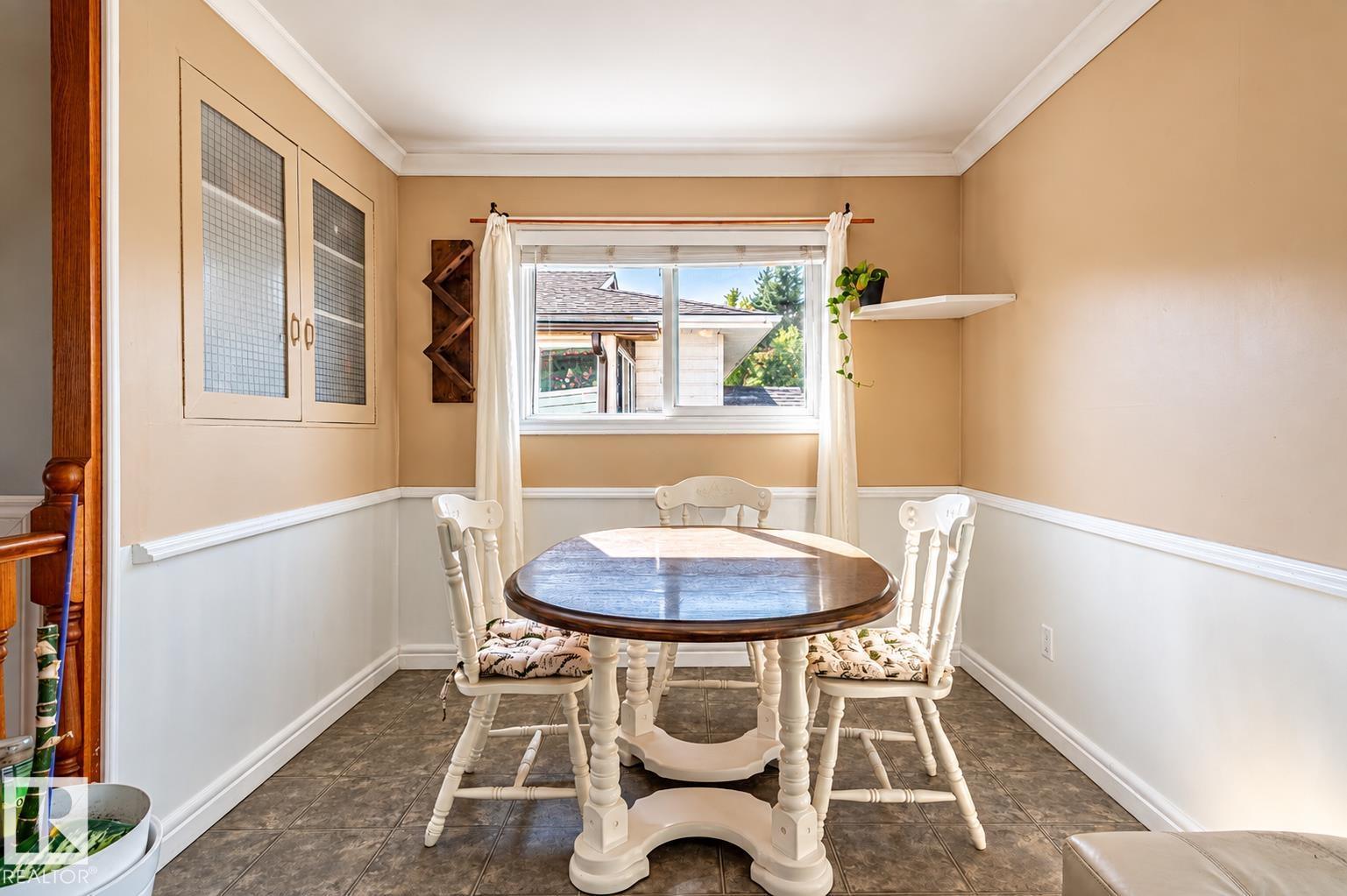 2663 89 ST NW - 18