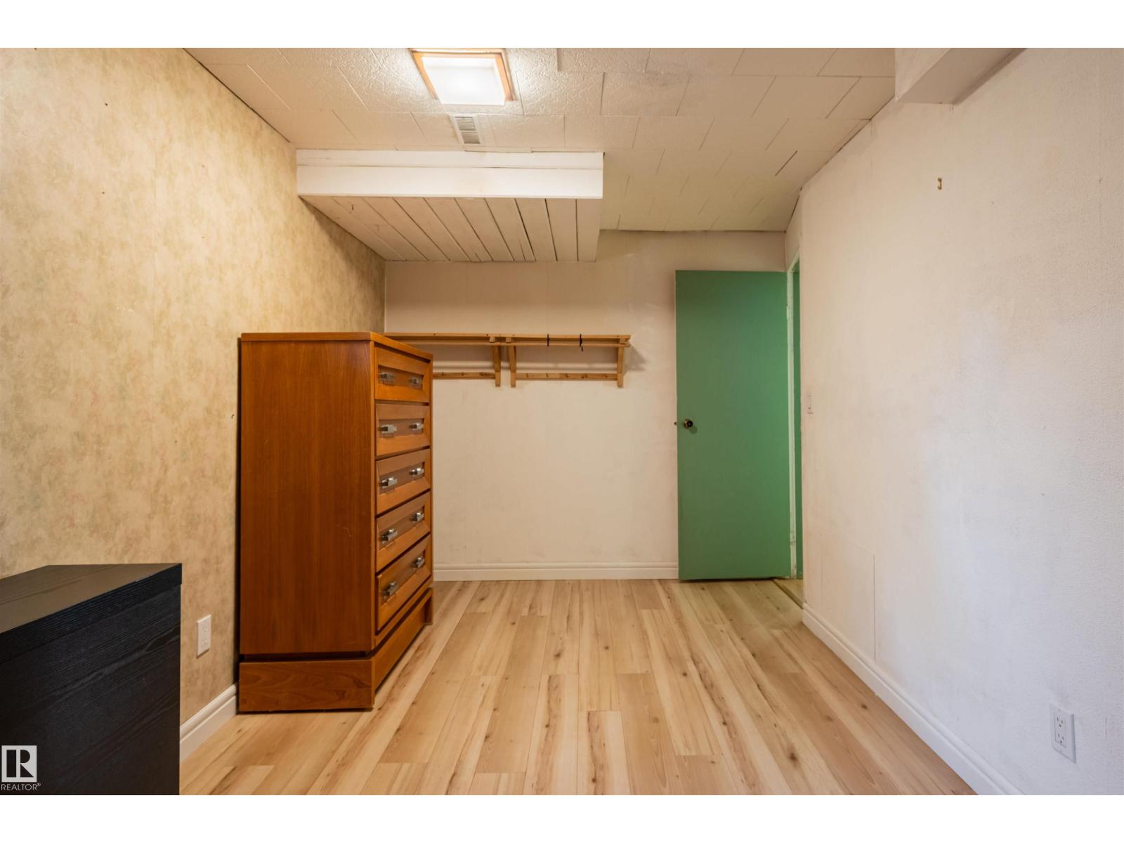 2663 89 ST NW - Image 34