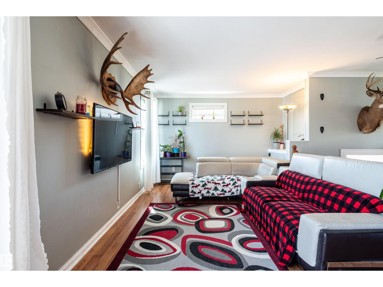 2663 89 ST NW - 9
