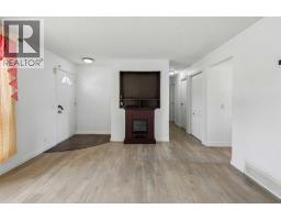 83 Appletree Close SE - photo 5