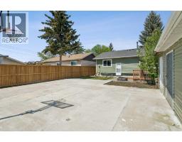 83 Appletree Close SE - photo 29
