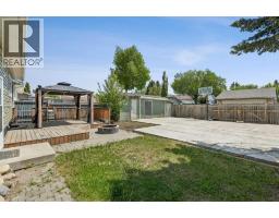 83 Appletree Close SE - photo 25