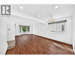 4pc Bathroom - 291 Falton Drive Ne, Calgary, AB T3J2W8 Photo 6
