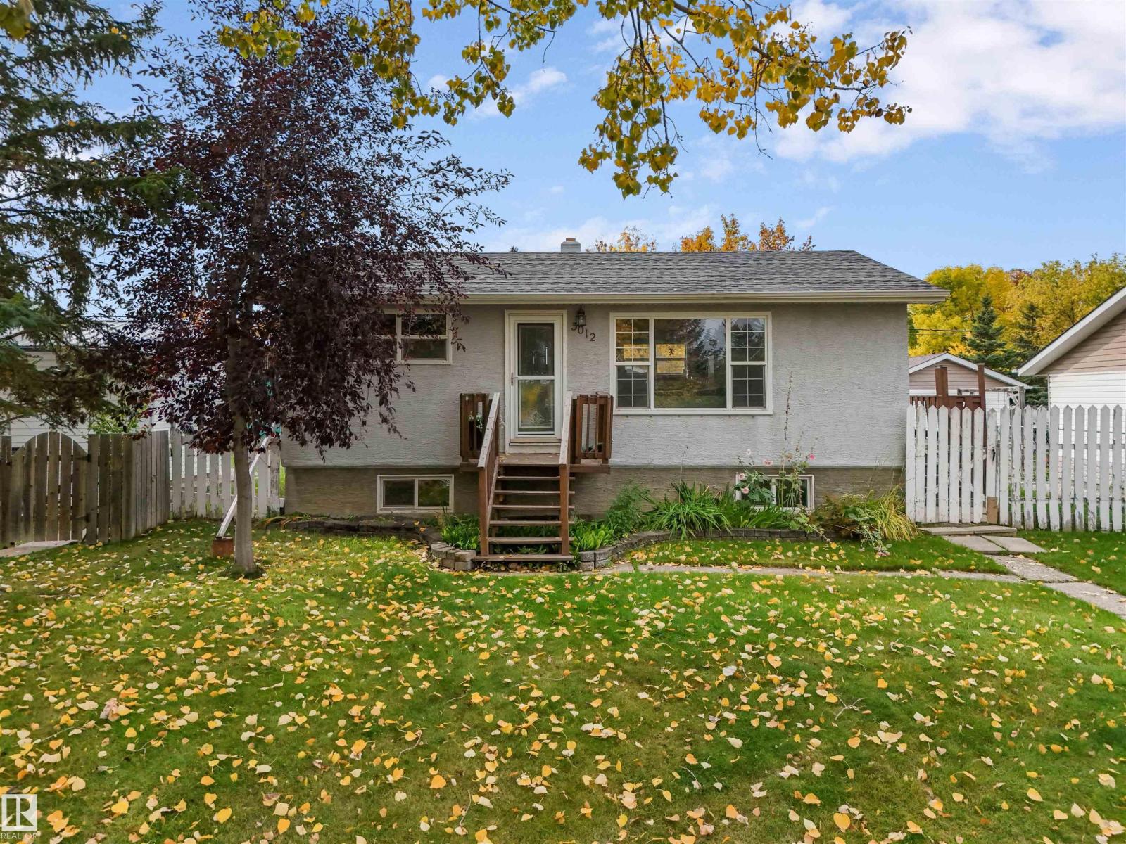 5012 45 ST - 1