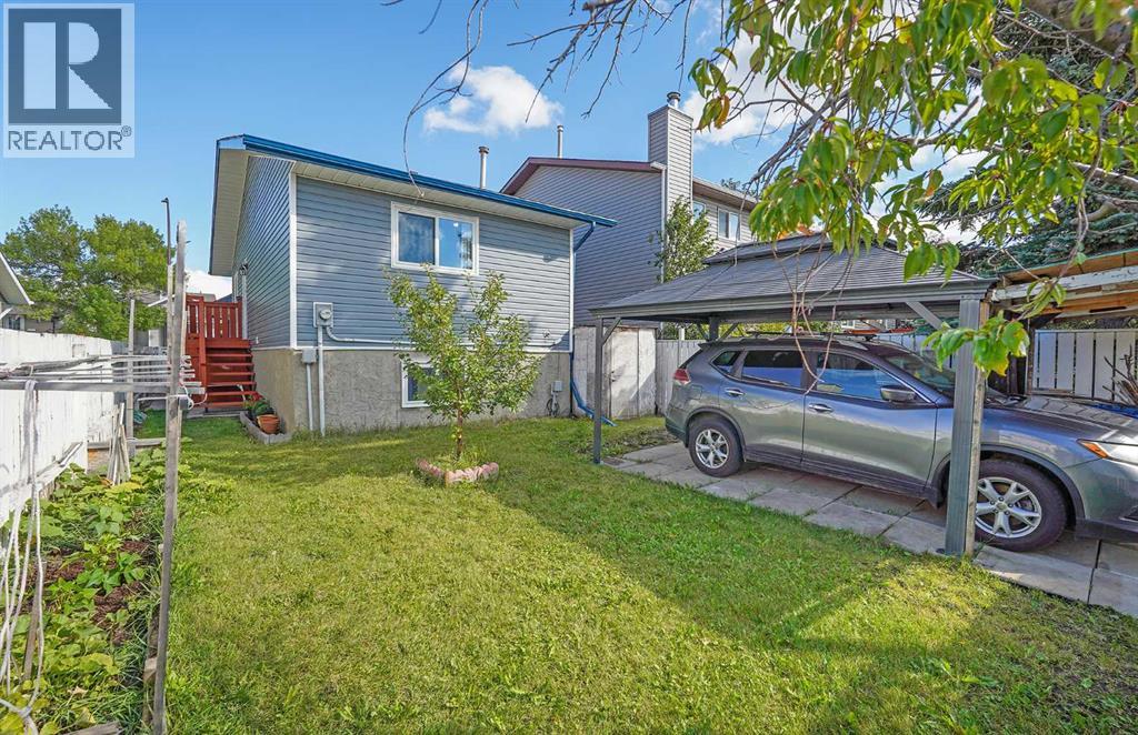 72 Martindale Close NE - photo 33