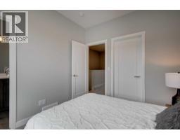 212 Shawnee Square Sw, Calgary, AB T2Y0T7 Photo 25